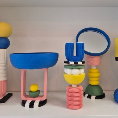 À Hyères, Maison Myne Lab invite la couleurs dans vos intérieurs