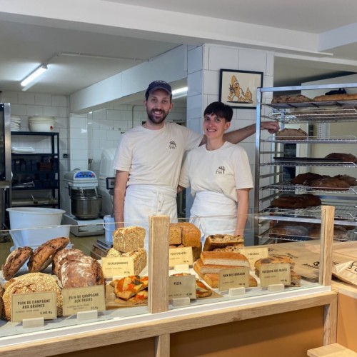 À Rennes, une boulangerie spécialisée dans les gros pains au levain