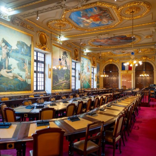 Les élus retrouvent la salle du conseil 