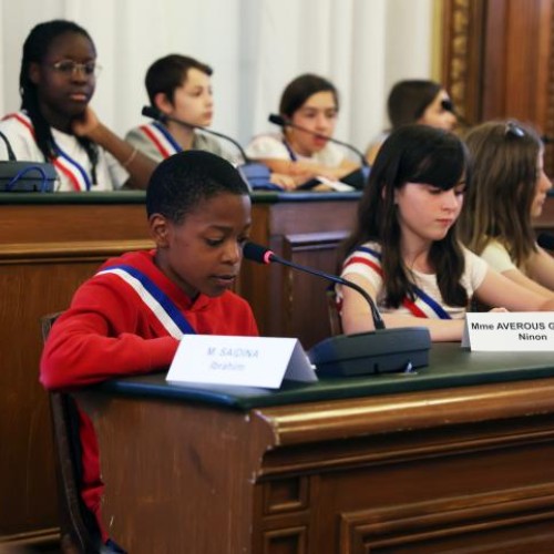 Vote en cours pour les élections du Conseil municipal des enfants à Clermont-Ferrand