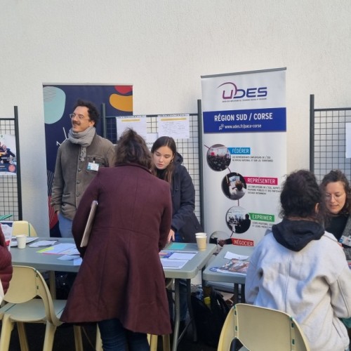 Des offres d'emploi dans des métiers solidaires à Marseille