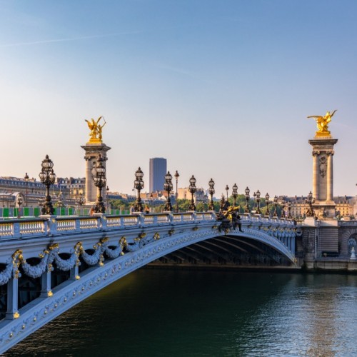 Les origines du Pont Alexandre III, « celui dont les touristes parlent le plus »