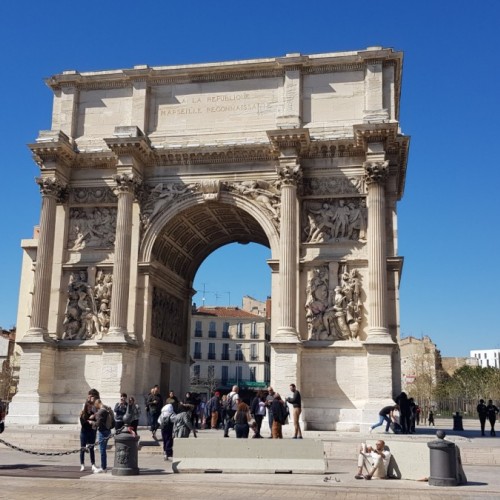 La 1re pierre de l'arc de Triomphe de Marseille a été posée voici 200 ans