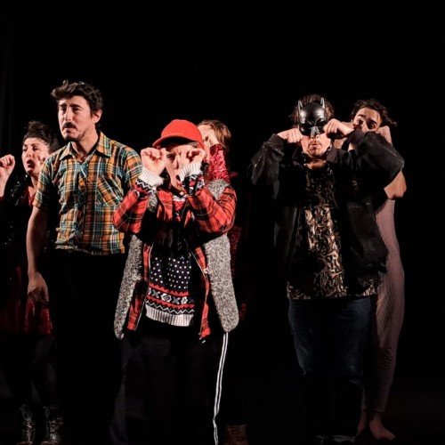 Bienvenue au « Cabaret Bâtard » à Marseille !