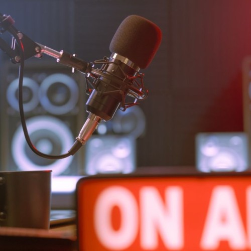 Enregistrer une émission de radio pour enfants à Grenoble