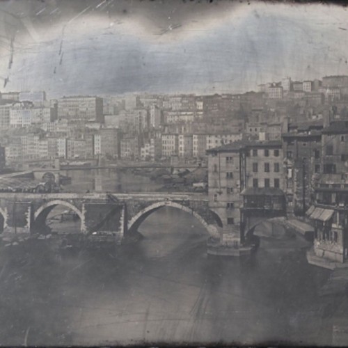 De quand date la première photo de Lyon ?