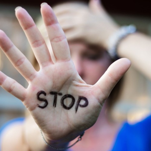 Les violences faites aux femmes ne diminuent pas