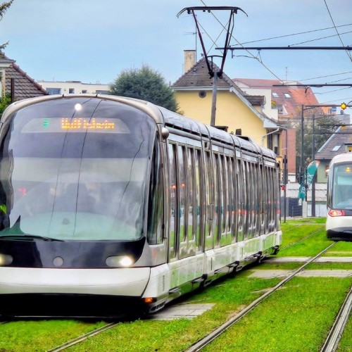 Le tram F reconfigure le réseau CTS