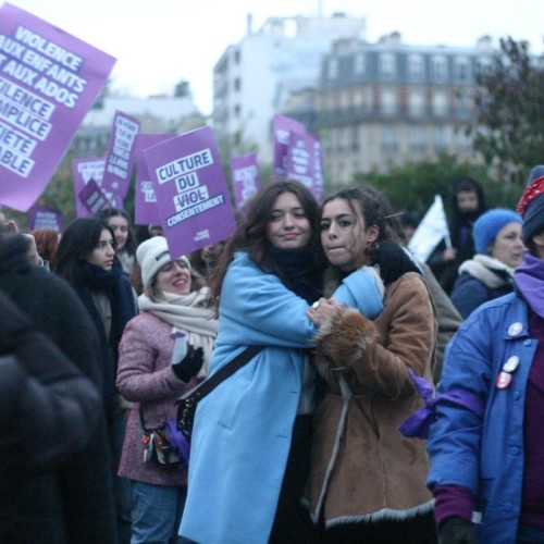 Un colloque contre les violences faites aux femmes 
