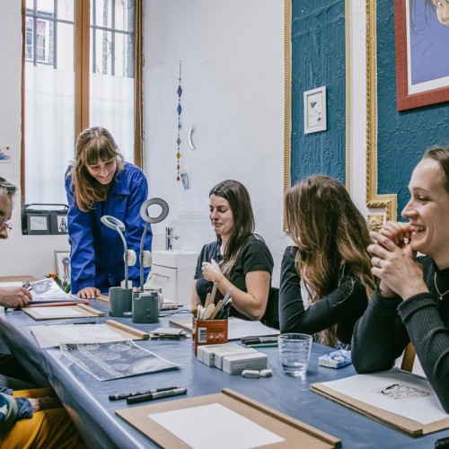 Atelier Caoua : La gravure artisanale se taille une place à Clermont-Ferrand