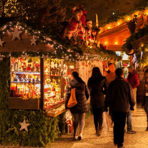 Un nouveau marché de Noël s’installe place de la Victoire à Clermont-Ferrand