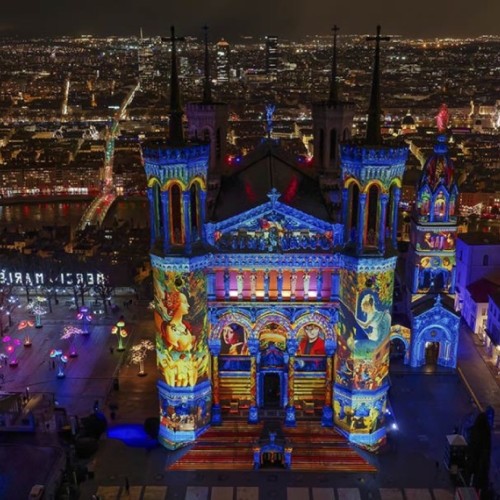 La Région rallume Fourvière pour les fêtes de fin d'année à Lyon