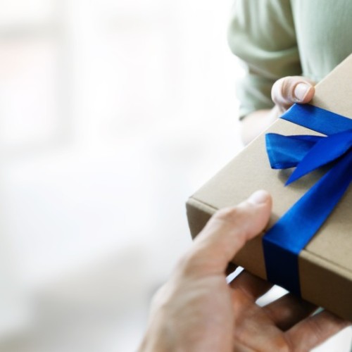 Des boîtes solidaires à offrir pour Noël à Marseille