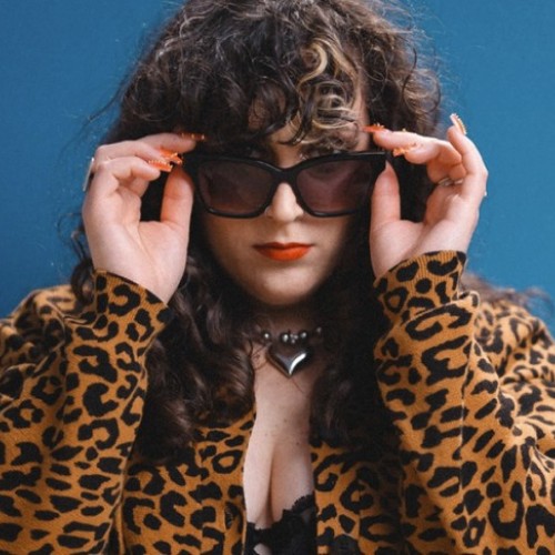 Lara Issa lance un appel à soutien pour son EP 