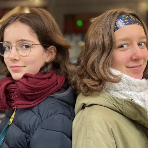Violette et Madeleine, 2 apprenties cantatrices à l'Opéra de Lille