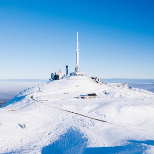Les Hivernales : Une patinoire à 1 465 mètres d'altitude à Clermont-Ferrand