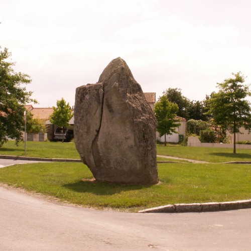 Les menhirs des Sorinières, près de Nantes, un patrimoine mégalithique méconnu
