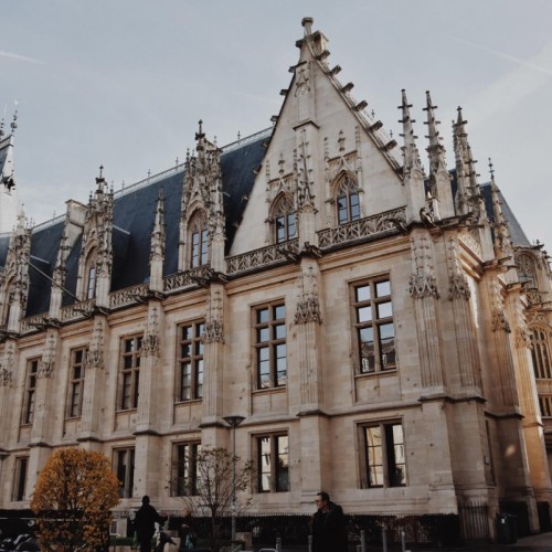 Des associations se mobilisent pour la Journée des Droits de l'Homme à Rouen