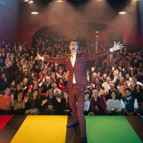 Un spectacle humoristique en couleur ! 