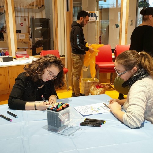 Rennes : quand des anonymes exposent leur art