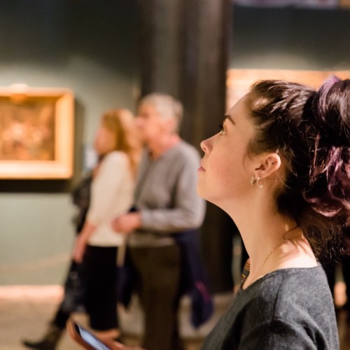 Des œuvres artistique sur la transmission générationnelle exposées par une artiste rouennaise