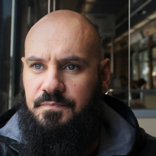 Allan Touchais va à la rencontre des inconnus du tramway à Nantes