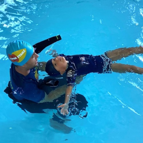 Swim Stars, des écoles dans la métropole pour sauver des vies dès 3 ans
