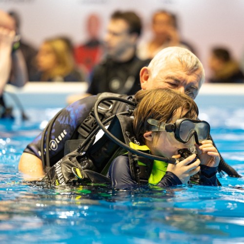 Un salon pour passer son baptême de plongée sous-marine 