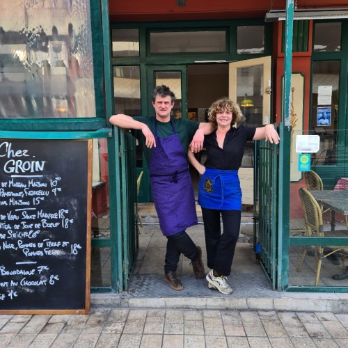 « Chez Groin », une cuisine simple, mais gourmande à Marseille