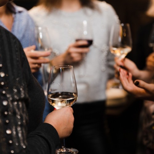 Un « Apéro de la mort » à Marseille pour témoigner de son vécu