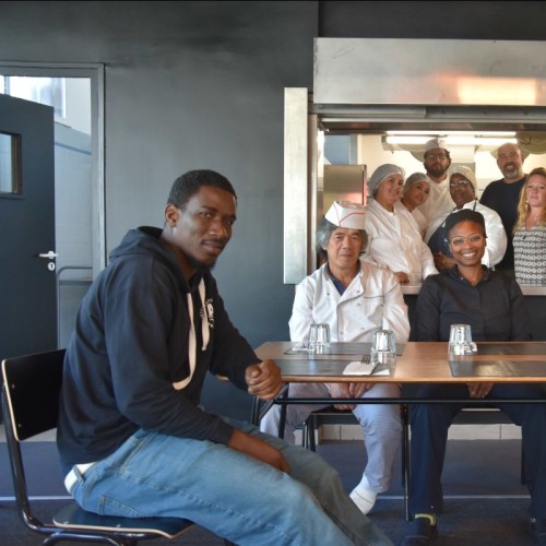 Un chèque pour les associations solidaires à Rouen