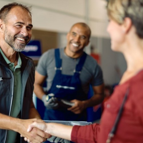 La bonne idée : Donner sa voiture inutilisée à un garage solidaire grenoblois