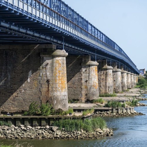 Le pont de Mauves-sur-Loire en travaux 