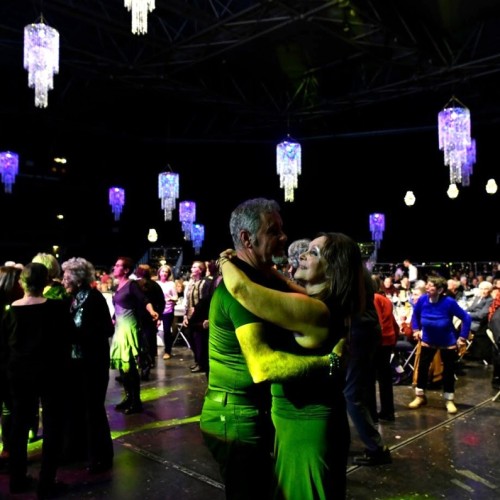 Les aînés passent à table au Zénith Sud