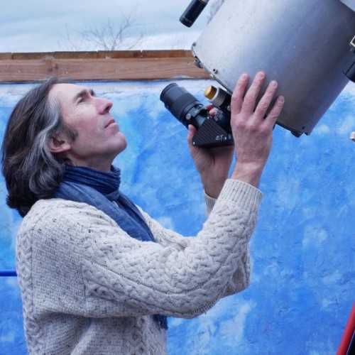 Le Nantais Olivier Sauzereau invite à un voyage extraordinaire, du jardin à l'univers