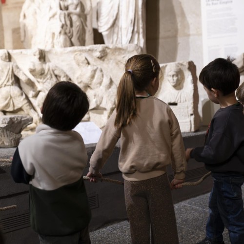 Découvrir les statues antiques du musée d'Aquitaine en bougeant