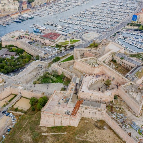Le 11 février 1660 est posée la 1re pierre du Fort Saint-Nicolas 