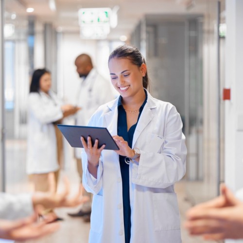 L'AP-HP renforce ses équipes de soin avec un forum de recrutement