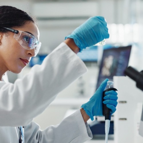 Vous allez avoir la chance de “DM une scientifique” 