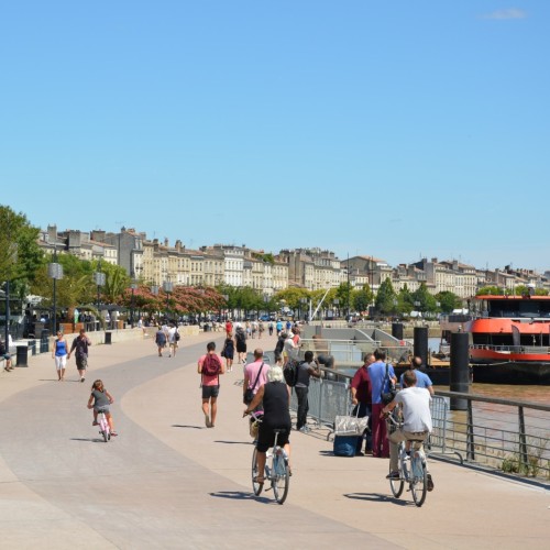 Un défi sportif sur les quais de Bordeaux pour changer de regard sur l'obésité
