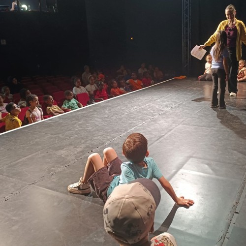 Un stage de théâtre sensoriel pour les enfants à Marseille