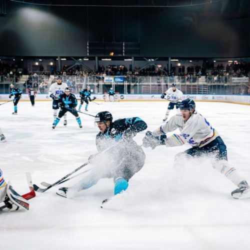 La patinoire marseillaise accueille un derby