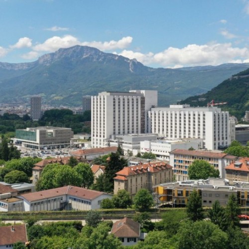 Le CHU de Grenoble allège son déficit de 60 % en un an 
