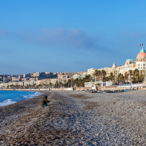 Le chiffre : 6 000 tonnes de galets déversées sur les plages de Nice 