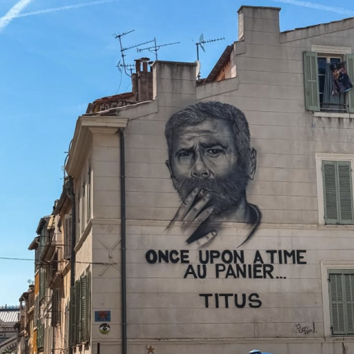 D’où vient le nom du quartier du Panier à Marseille ?