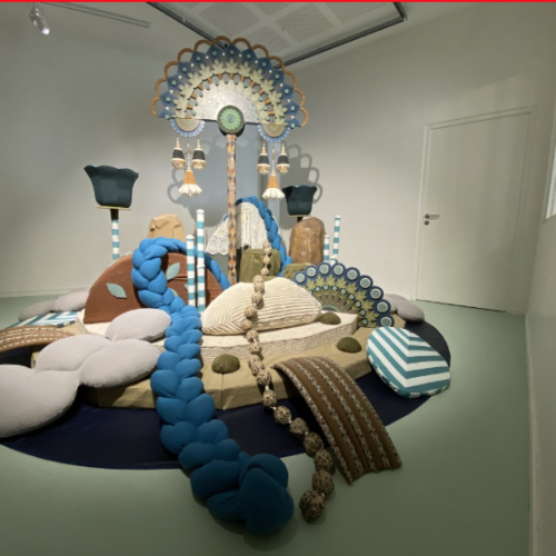 À mille formes à Clermont-Ferrand, les enfants touchent l'art avec les mains