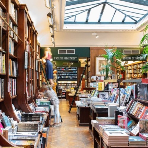 Quelle est la plus ancienne librairie anglaise de Paris ? 