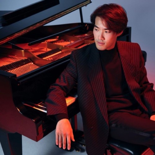 Un prodige du piano au Théâtre des Champs-Élysées 
