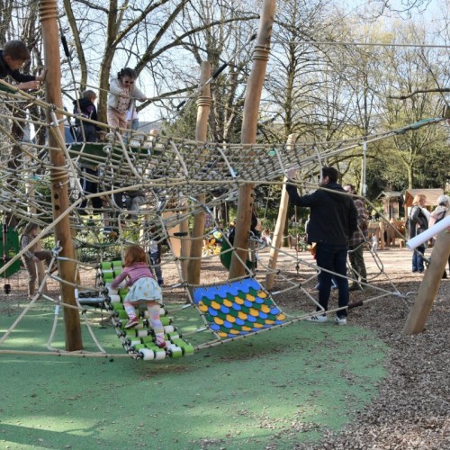 Une nouvelle aire de jeux à l’Hôtel de Ville de Rouen
