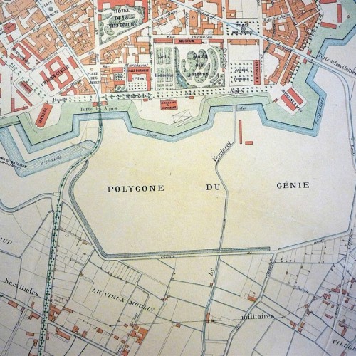À quoi ressemblait le site du parc Paul-Mistral avant son aménagement en 1925 ?